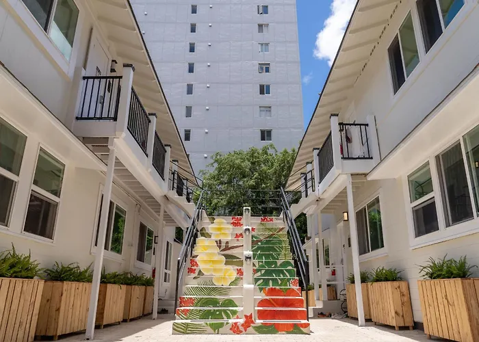 Aloh Seaside Women'S Hostel